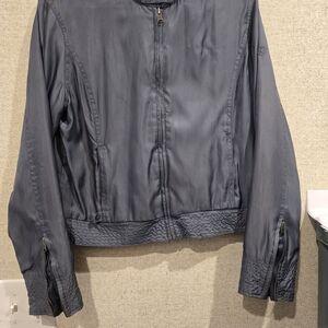 Converse All Star Jacket as Worn By Alice Cullen (Twilight) Size Medium. Closing